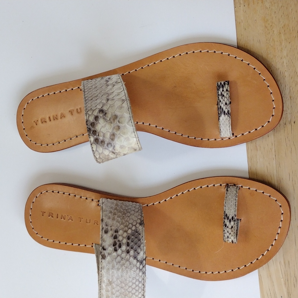 Tina Turk snakeskin slip on.size 7